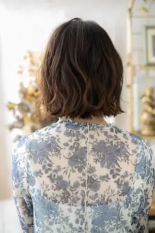 ミディアム 出町 光流のヘアスタイル