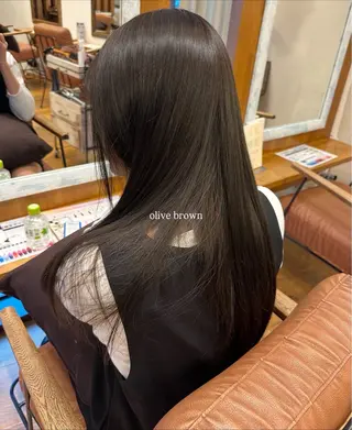 ロング カラー フジタ イロハのヘアスタイル