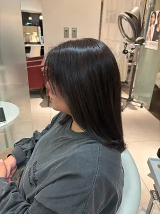 カラー レナークアリア 武田明花音のヘアスタイル