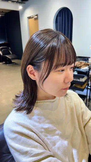 ミディアム ブリーチなしカラー 🌿脇黒丸 彩のヘアスタイル