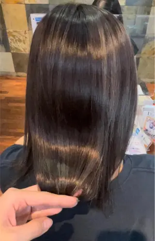 ミディアム カラー 福見 美保のヘアスタイル