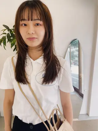 セミロング カラー 可愛いパーマスタイル といえばISSEYのヘアスタイル