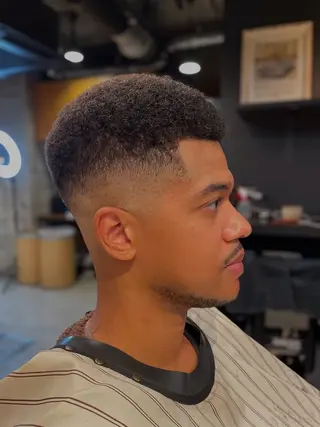 ショート メンズ FRANK’S BARBER&BEER CLUB 日比谷店所属・TAKU /フェード/パーマのヘアスタイル