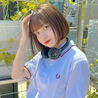 ショート カラー ムラ修正💎 艶髪ハイトーン💎のヘアスタイル