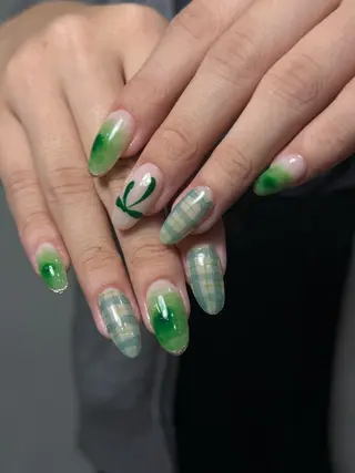 ネイル neouv所属・NEOUV_ mikuのネイルデザイン