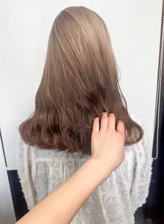 ミディアム カラー peg.hair所属・ブリーチカラー🫧 森　凪沙のヘアスタイル