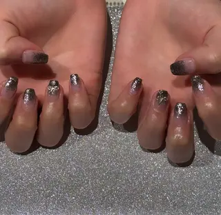 ネイル brodia nails m_riのネイルデザイン