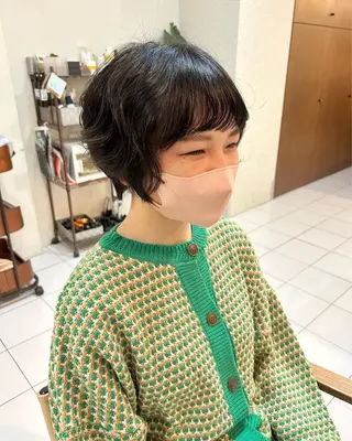 ショート パーマ ダブルカラー/ウルフ 上田　航平のヘアスタイル