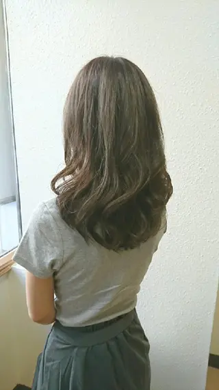 カラー ミディアム ＊Cielo＊ 佐藤 幸世のヘアスタイル