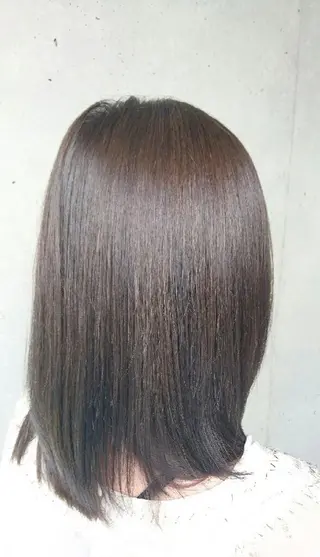 カラー ミディアム 宮本 秀人のヘアスタイル