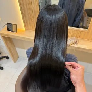 ロング attrait南堀江所属・乾かすだけで艶髪 松村海世のヘアスタイル