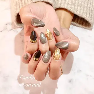 ネイル 🌙都岡 ムーンネイルのネイルデザイン