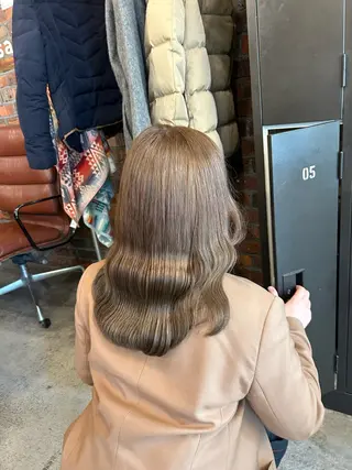 ショート カラー the BRIDGE 加藤みのりのヘアスタイル