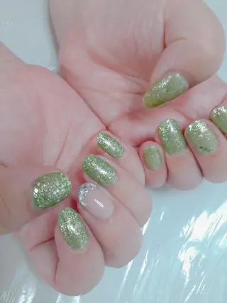 ネイル 鈴木 憂維のネイルデザイン