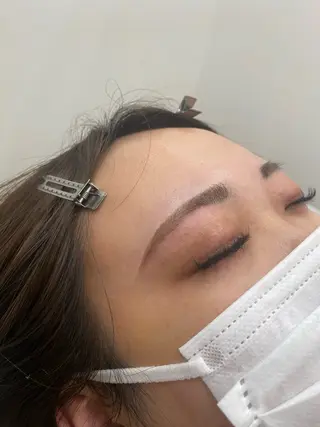 アイブロウ nail&eyeLily 武蔵境店所属・岩田 柚葉のマツエク・マツパデザイン