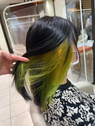 セミロング カラー カネヒラ リョウスケのヘアスタイル