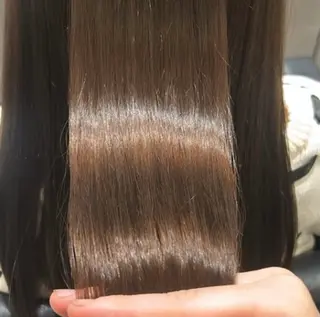 カラー eN° by youres hair 銀座所属・銀座/髪質改善×縮毛 艶髪ユウビのヘアスタイル