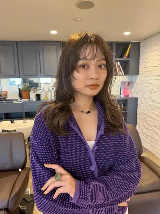 ミディアム 古沢 新のヘアスタイル