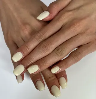 ネイル plaisir所属・plaisir プレジールネイルのネイルデザイン