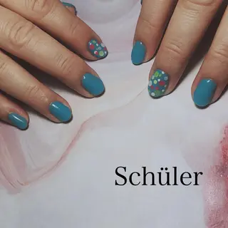 ネイル Schüler所属・野内 まきのネイルデザイン