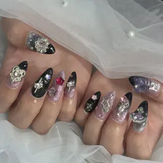 ネイル LAVISH nanamiのネイルデザイン