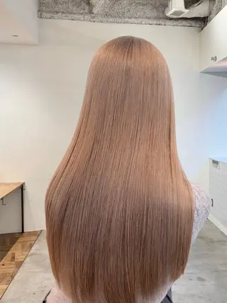 ロング maruquee de mashu所属・モモコ/ブリーチ/ ミルクティカラーのヘアスタイル