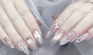 ネイル T•Lee Nailsalon所属・Lily. Leeのネイルデザイン