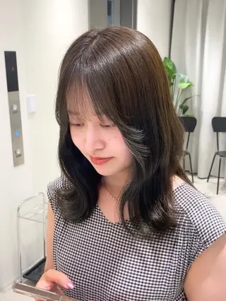 ミディアム オリーブ🌿ブリーチ なし◎Azusaのヘアスタイル