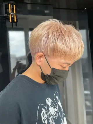 ショート カラー STAR RIVER所属・YUI/ ブリーチカラー🌷のヘアスタイル