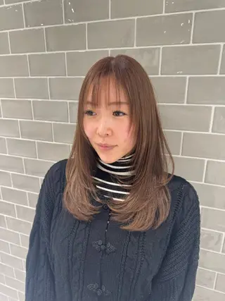 セミロング SALOWIN新宿三丁目【サロウィン】所属・レイヤー🔶髪質改善 🔶透明感カラー青木のヘアスタイル