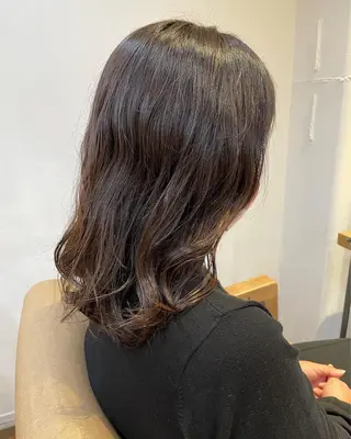 セミロング パーマ あずまぐち めぐみのヘアスタイル