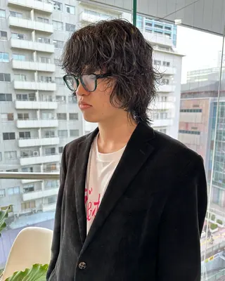 セミロング パーマ メンズ グランジヘア 無造作ヘアHYUGAのヘアスタイル