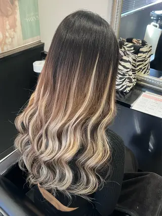 ロング YUDU🍊 germe/ジェルムのヘアスタイル