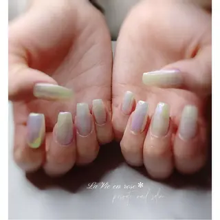 ネイル ラヴィアン ローズのネイルデザイン