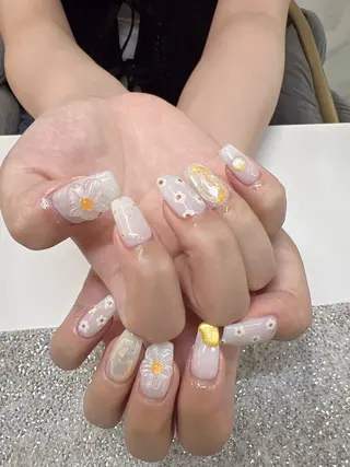 ネイル Guarendo錦糸町店所属・ガレンドウ 白澤 愛子のネイルデザイン