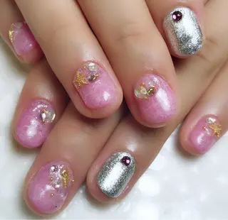 ネイル ラウバイマノマノ なかざとのネイルデザイン