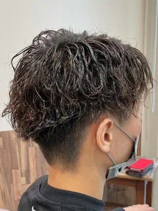 ショート パーマ メンズ 井上 武輝のヘアスタイル