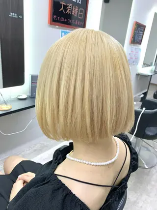 ショート カラー RAIA💎ケア ブリーチ＆パーマ💎のヘアスタイル