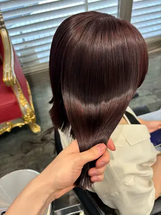 セミロング カラー LOMARLIE JURIAのヘアスタイル