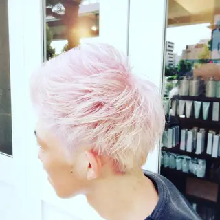 ショート カラー メンズ ケアブリーチ&シール エクステの店和田翔莉のヘアスタイル