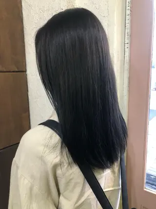 カラー リュークス所属・眞鍋 龍人のヘアスタイル