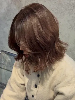 ショート 赤みオフの透明感職人 /ケア重視の美髪施術のヘアスタイル