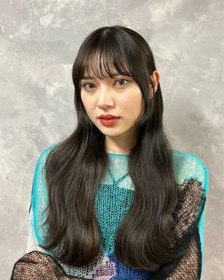 ロング カラー ヘアアレンジ 寒色アイドルカラー JUNOチナツのヘアスタイル