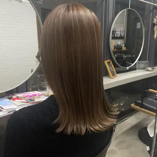 セミロング カラー やすだ しおりのその他イメージ