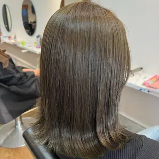 カラー イシイ ハルナ 🤍のヘアスタイル