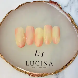 ネイル 新橋 ルキナ スタッフのネイルデザイン