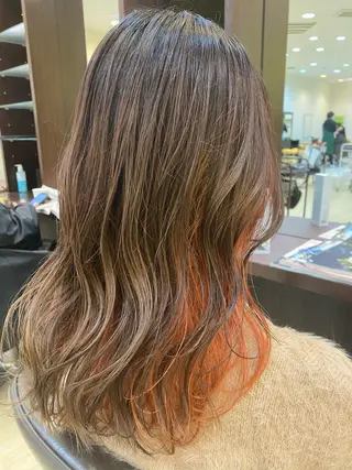 ミディアム カラー wa daのヘアスタイル
