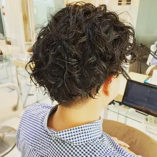 メンズ パーマ 飯田・髪質改善縮毛矯 正・カラー・パーマのヘアスタイル