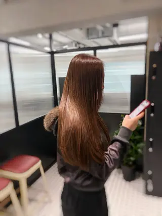 ロング カラー 韓国ヘア暗髪 ダブルカラーメンズ可のヘアスタイル