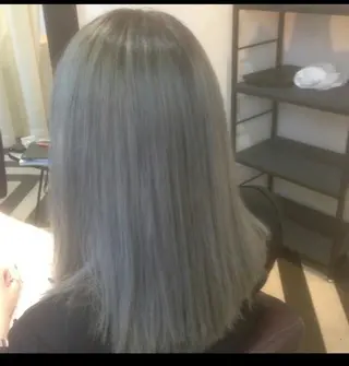 カラー Luxian所属・辻 竜也　のヘアスタイル